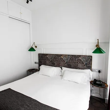 Trueba Hotel