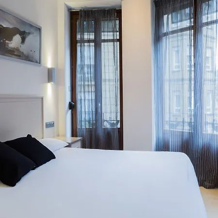 Trueba Hotel