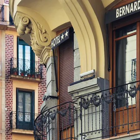 ホテル Trueba サン・セバスティアン