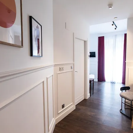 Ξενοδοχείο Trueba 2*